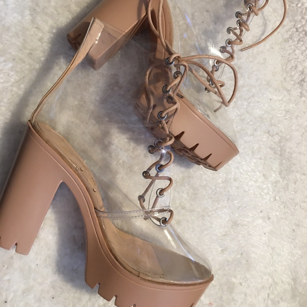 CHUNKY TAN AND CLEAR HEELS